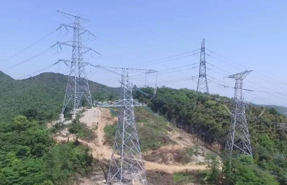 超高壓輸電線路、電力傳輸線路為什么需要在鐵塔周邊安裝防火監(jiān)測系統(tǒng)？